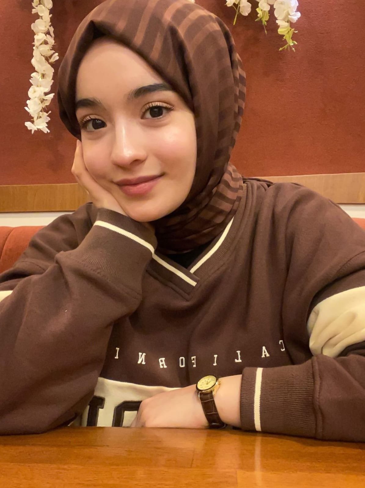 Özalp Bilinçli Kadın Escort Bayan Yeliz Özalp Bilinçli Kadın Escort Bayan Yeliz